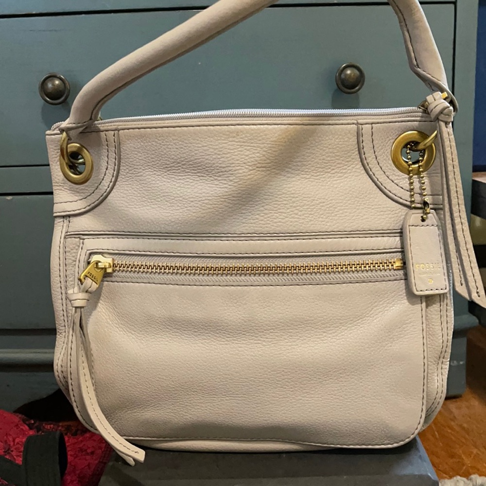 EUC Fossil leather grey .